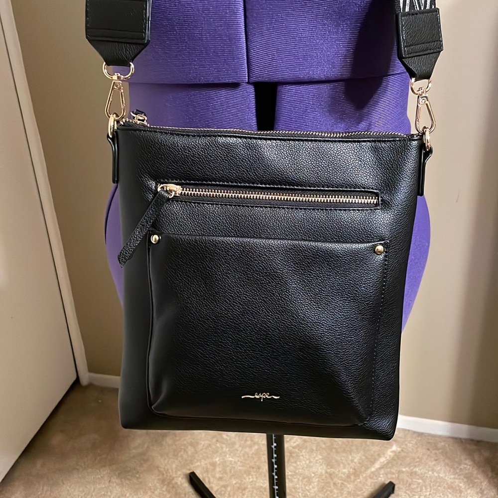 Esper Black Purse